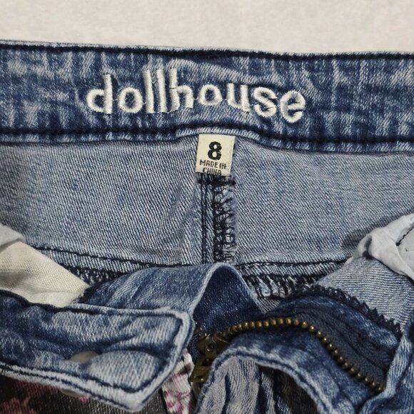 Dollhouse Floral Patch Denim Shorts 8 – Frayed Hem Blue Jean Summer Vibes EUC - Picture 5 of 7